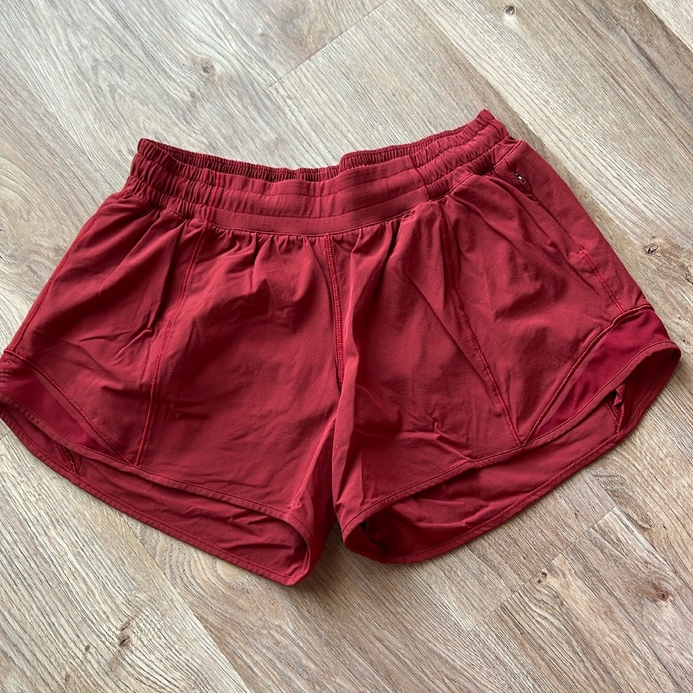Lululemon Hottie Hot 4 inch shorts